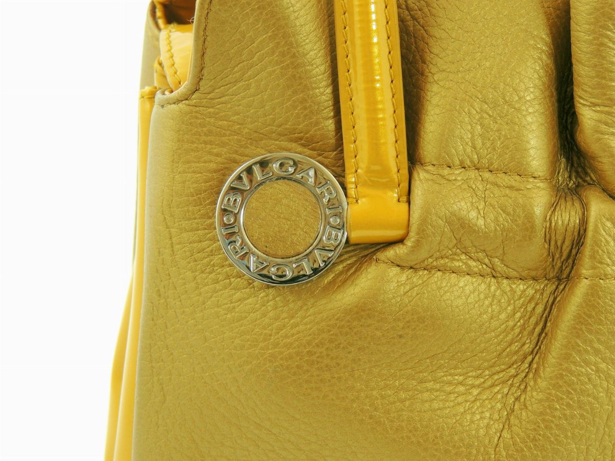 Mini Bag a Mano Bulgari in Pelle Matt Color Oro