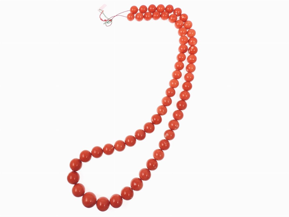 Filo Scalare di Corallo Rosso Aranciato