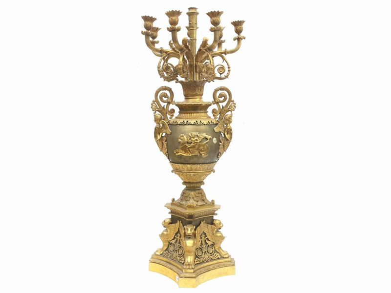 Flambeau in Bronzo Dorato