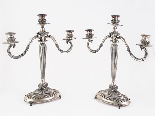 Coppia di candelabri in argento