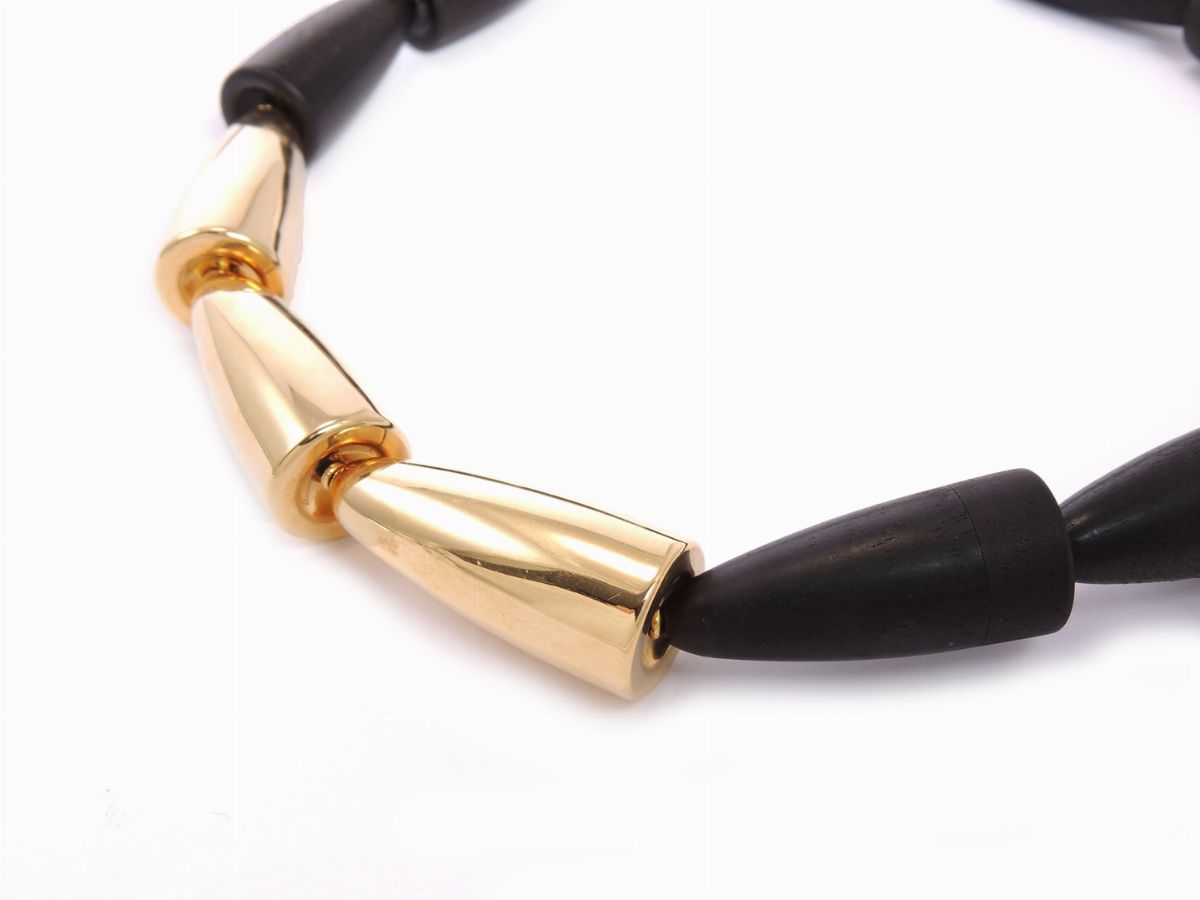 Collana "calla" di Vhernier in Oro Giallo ed Ebano