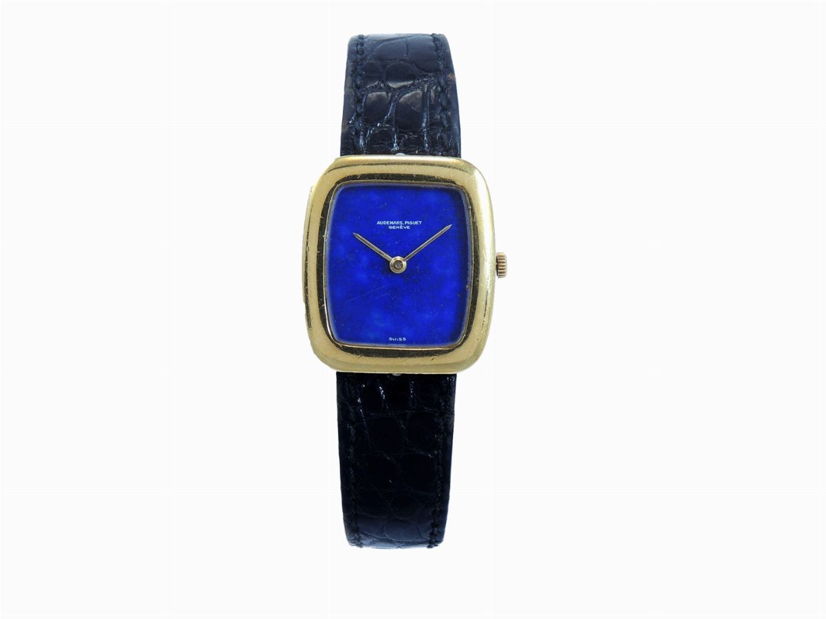 Yellow gold Audemars Piguet ladies wristwatch with lapis lazuli