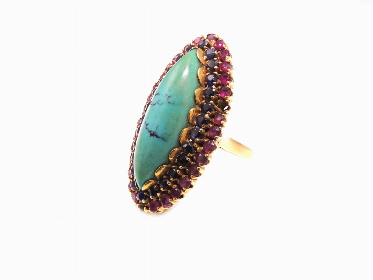 Anello in Oro Giallo con Rubini, Zaffiri e Turchese