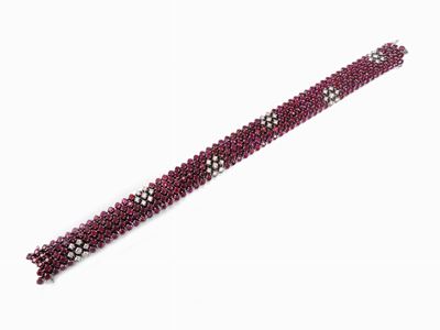 Bracciale in Oro Bianco con Diamanti e Rubini