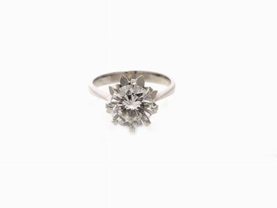Anello Solitario in Oro Bianco con Diamante