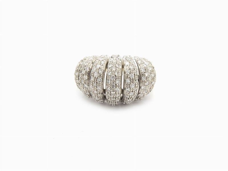 Anello in Oro Bianco e Diamanti