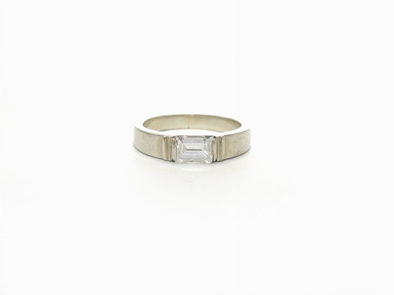 Anello a Fascia da Mignolo in Oro Bianco con Diamante
