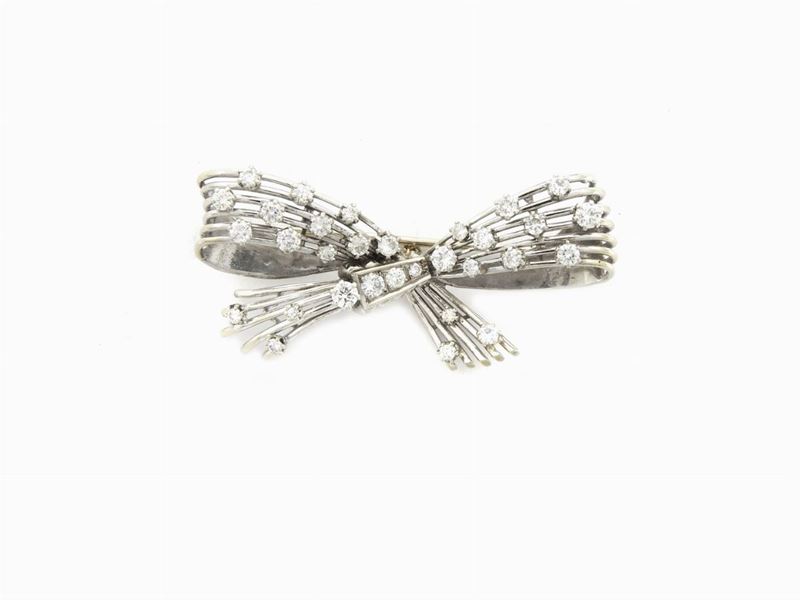 Spilla in Oro Bianco con Diamanti