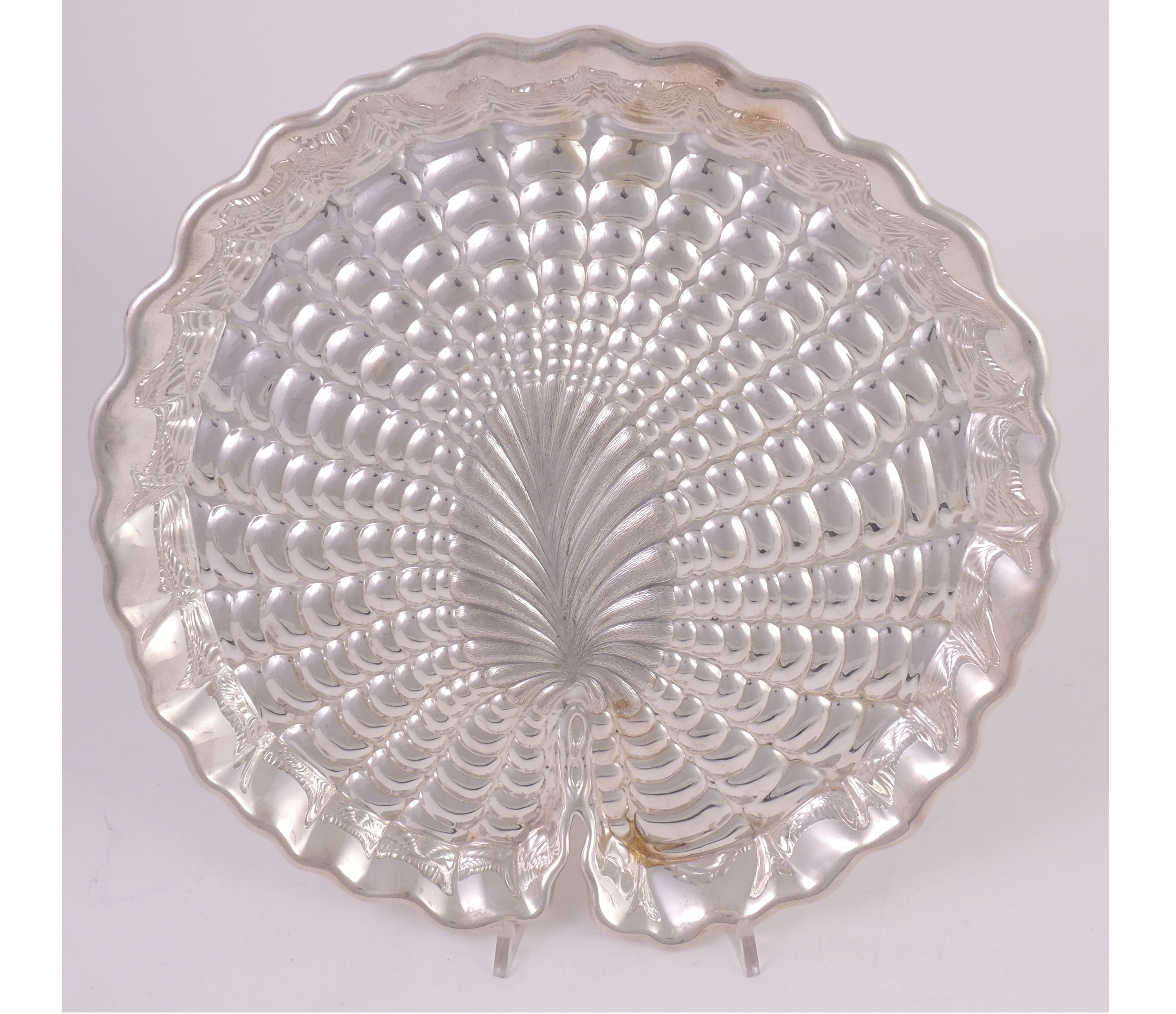Gianmaria Buccellati, Vassoio in argento sterling 925 con design a foglia di ninfea
