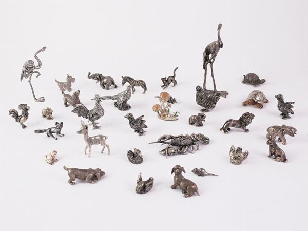 A miscellaneous lot of small silver animals