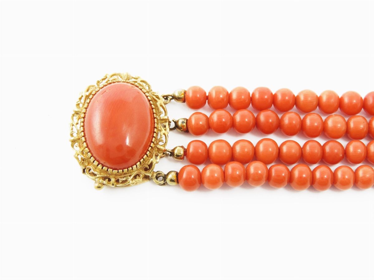 Demi Parure Bracciale e Anello in Oro Giallo e Corallo Rosso Aranciato