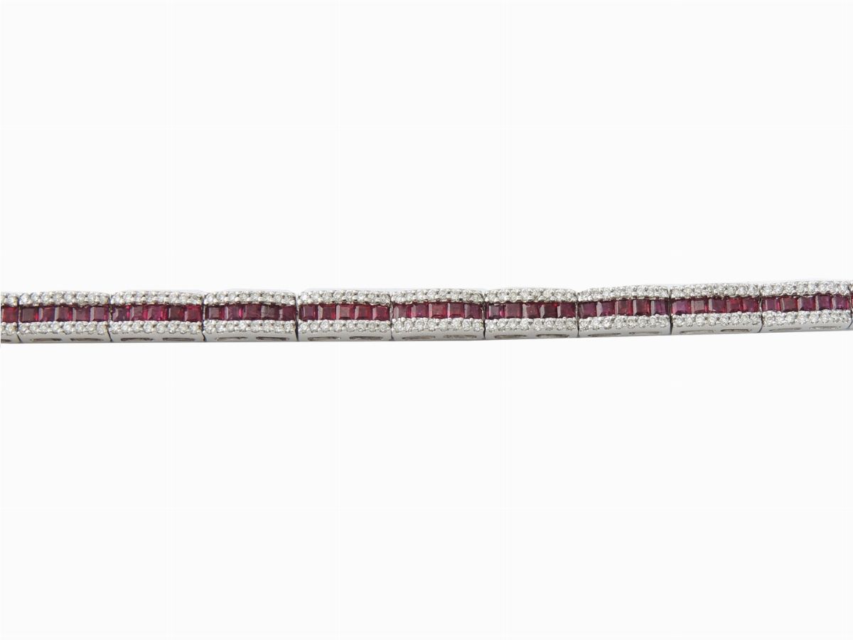 Bracciale Tennis in Oro Bianco con Diamanti e Rubini