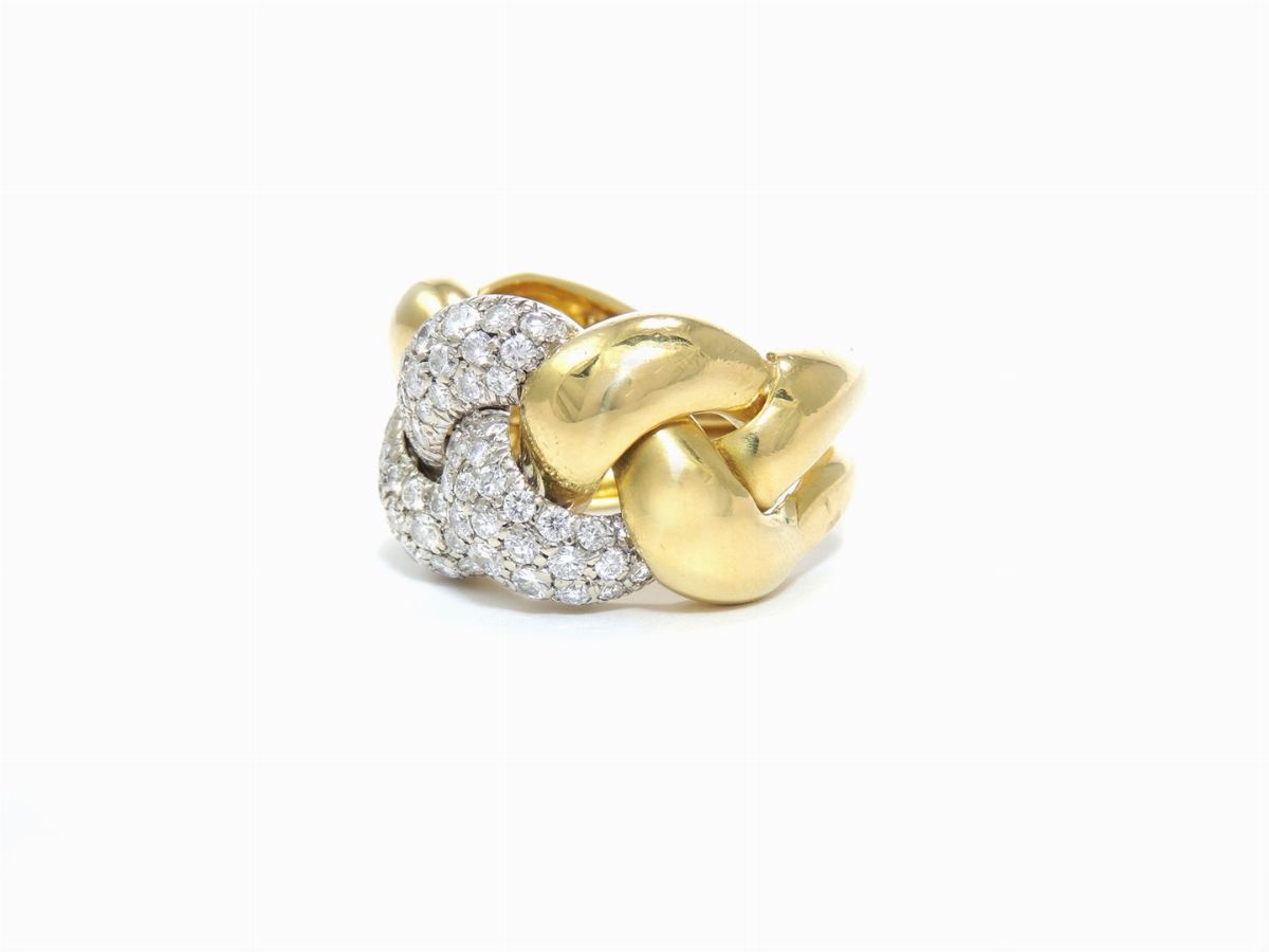 Anello in Oro Giallo e Diamanti