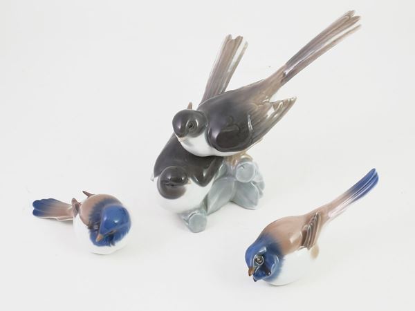 Three Bing & Grundahl and LLadro porcelain figural animalier groups