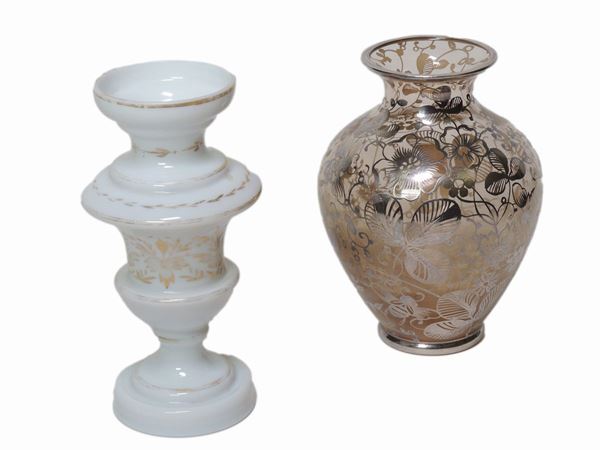 Two glass vases  (first half of 20th century)  - Auction Furniture, silverware,  old master paintings and curiosity - Maison Bibelot - Casa d'Aste Firenze - Milano