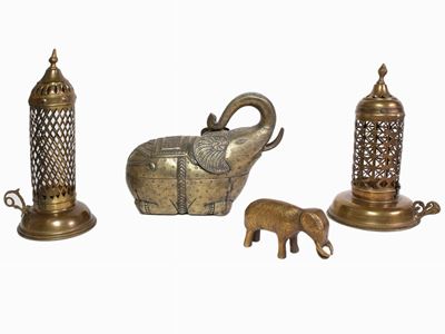 Lotto di Curiosità Orientali
