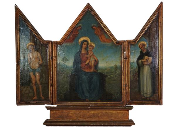 Maniera della Pittura umbra del XV secolo : Triptych with Madonna with Child and Saints Sebastian and Dominic  (19th/20th century)  - Auction Furniture, silverware,  old master paintings and curiosity - Maison Bibelot - Casa d'Aste Firenze - Milano