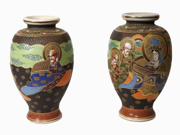 A ceramic pair of vases  (Japan, 20th century)  - Auction Furniture, silverware,  old master paintings and curiosity - Maison Bibelot - Casa d'Aste Firenze - Milano