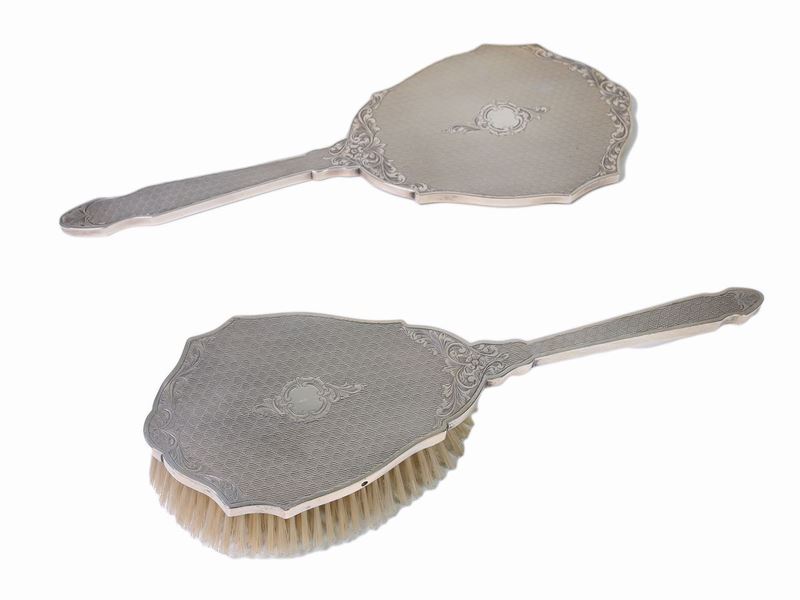 Set da Toilette Rivestito in Argento