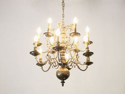 Lampadario Fiammingo in Bronzo