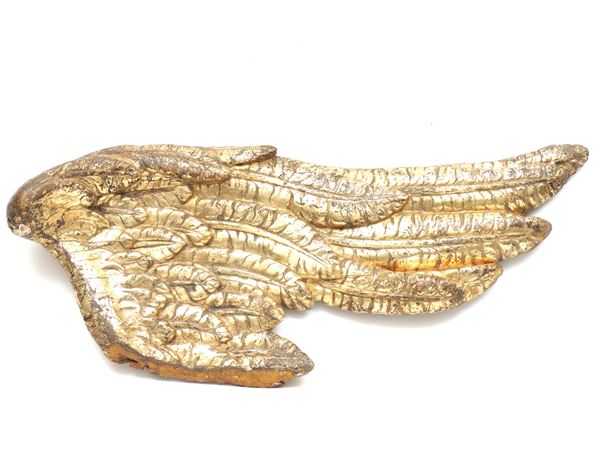 Gilded and silvered carved wooden wing