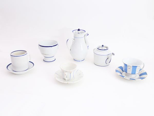 A Ginori white and blu chinaware lot