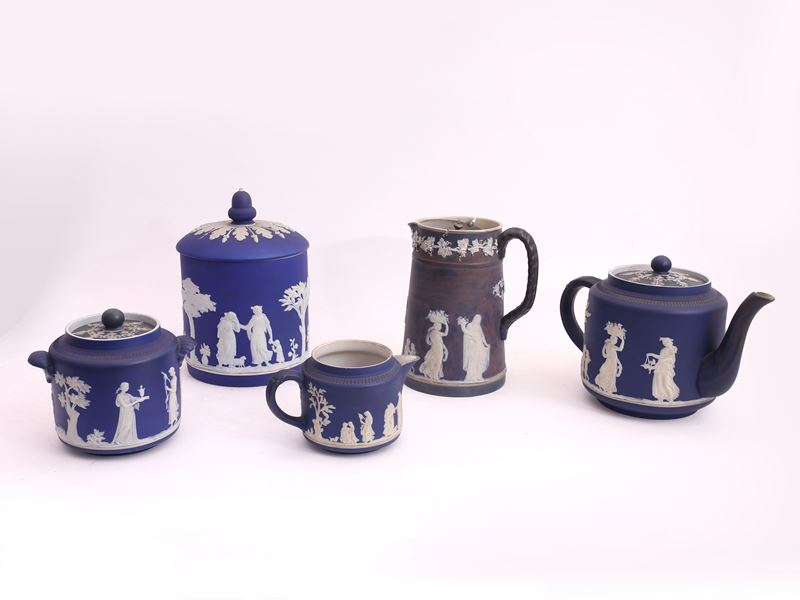 Lotto di Oggetti in Gres, in Parte Wedgwood