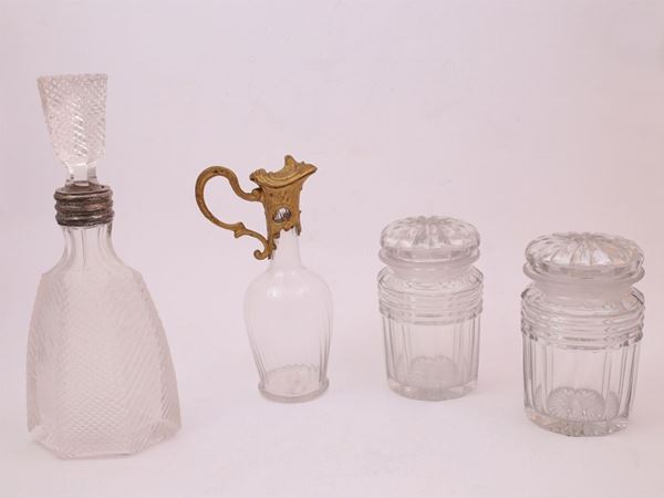 A curio crystal and glass lot