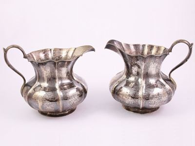 Coppia di Caraffe in Argento