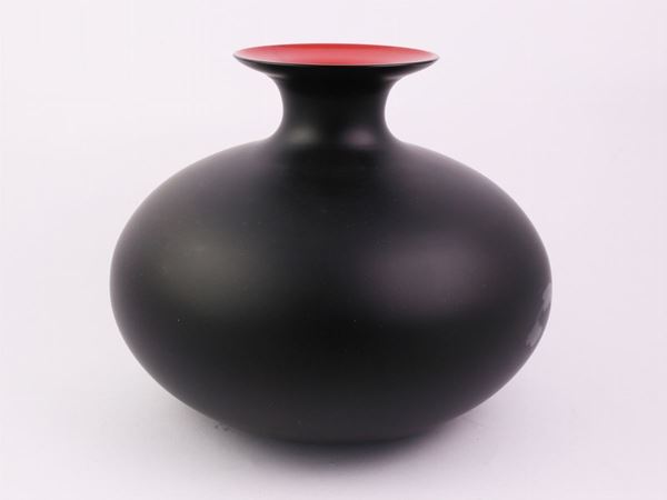 Vaso nero e rosso in vetro incamiciato VeArt Venezia