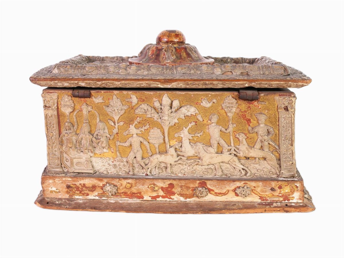 Cofanetto in Legno e Pastiglia Lumeggiato in Oro