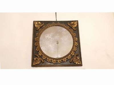 Cornice in Legno e Cartapesta Ebanizzata con Dettagli Dorati