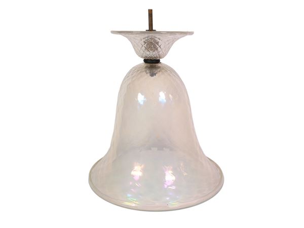 An iridato glass bell-shape table lamp