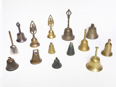 Raccolta di Campanelli