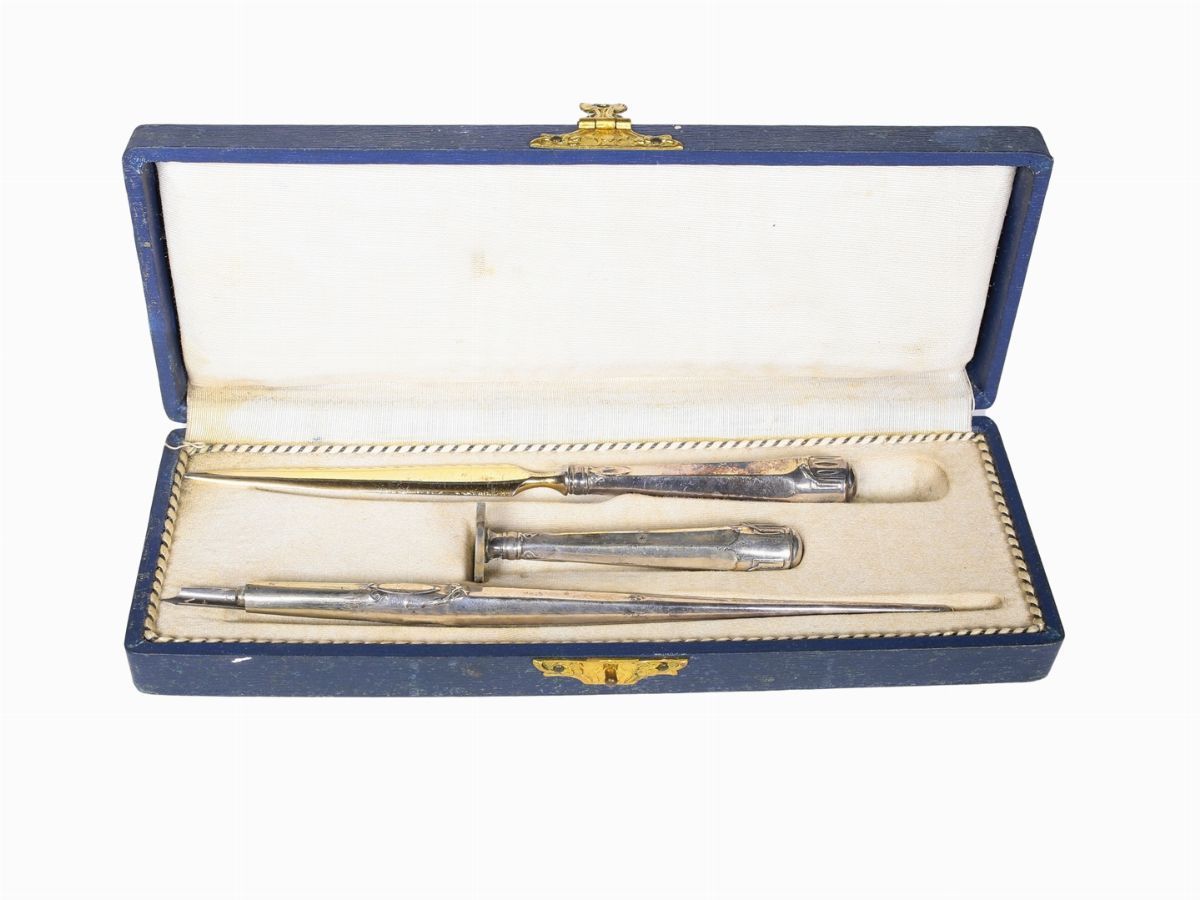 Due Necessaire in Argento
