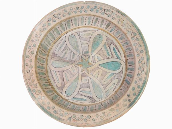 A large maiolica plate, Montelupo