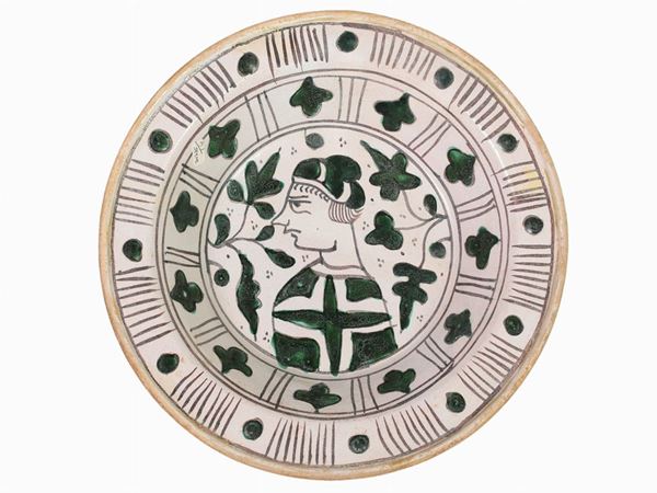 A maiolica plate, Viterbo  (Lazio 1430-1440)  - Auction The Collector's House - Villa of the Azaleas in Florence - II - II - Maison Bibelot - Casa d'Aste Firenze - Milano