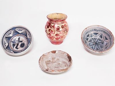 Lotto di Oggetti in Maiolica