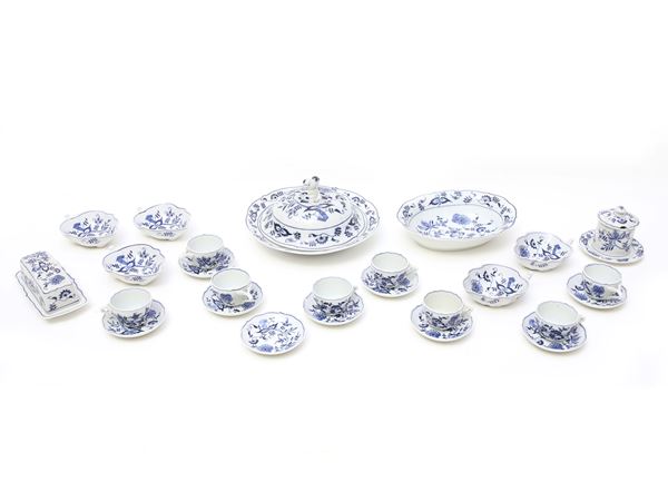 A breakfast porcelain set