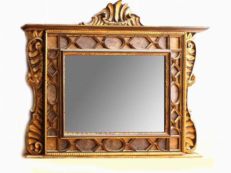Caminiera in Legno Laccato e Dorato e Scagliola