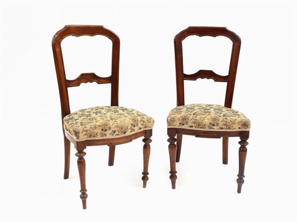 A set of three walnut chairs  (second half of 19th century)  - Auction Furniture, Paintings and Curiosities from Private Collections - Maison Bibelot - Casa d'Aste Firenze - Milano