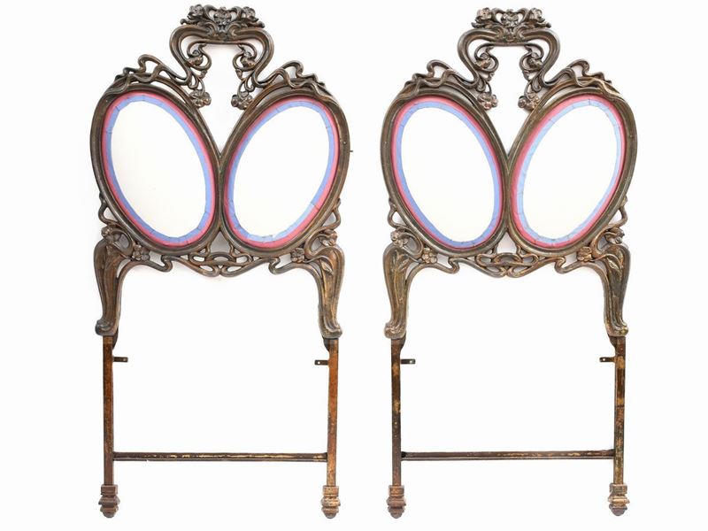 Coppia di Testiere Singole Art Nouveau in Ghisa