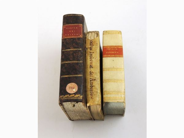 Lotto di tre libri di giurisprudenza: edizioni del XVII-XIX secolo