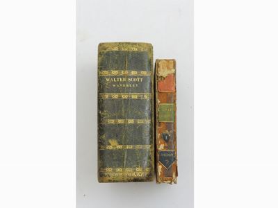 Lotto di Due Libri D'epoca di Walter Scott