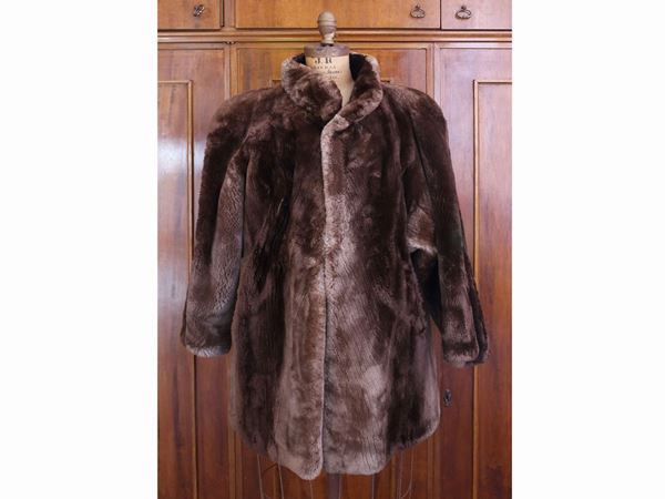 Skunk fur coat, R. C. Carnesecchi  (Florence, Eighties)  - Auction House Sale: Curiosities: Vintage, Garret and Cellar - Maison Bibelot - Casa d'Aste Firenze - Milano