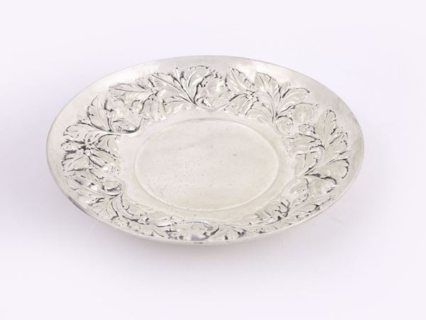A silver bon-bon bowl