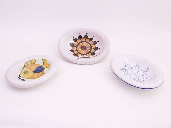 A series of glazed terracotta appetizer
