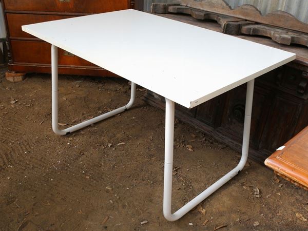 A white laminated table
