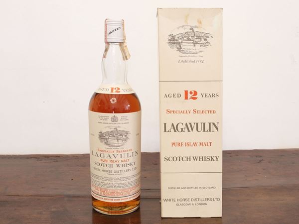 Lagavulin 12 years scotch whisky