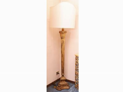 Piantana in Legno Intagliato e Dorato